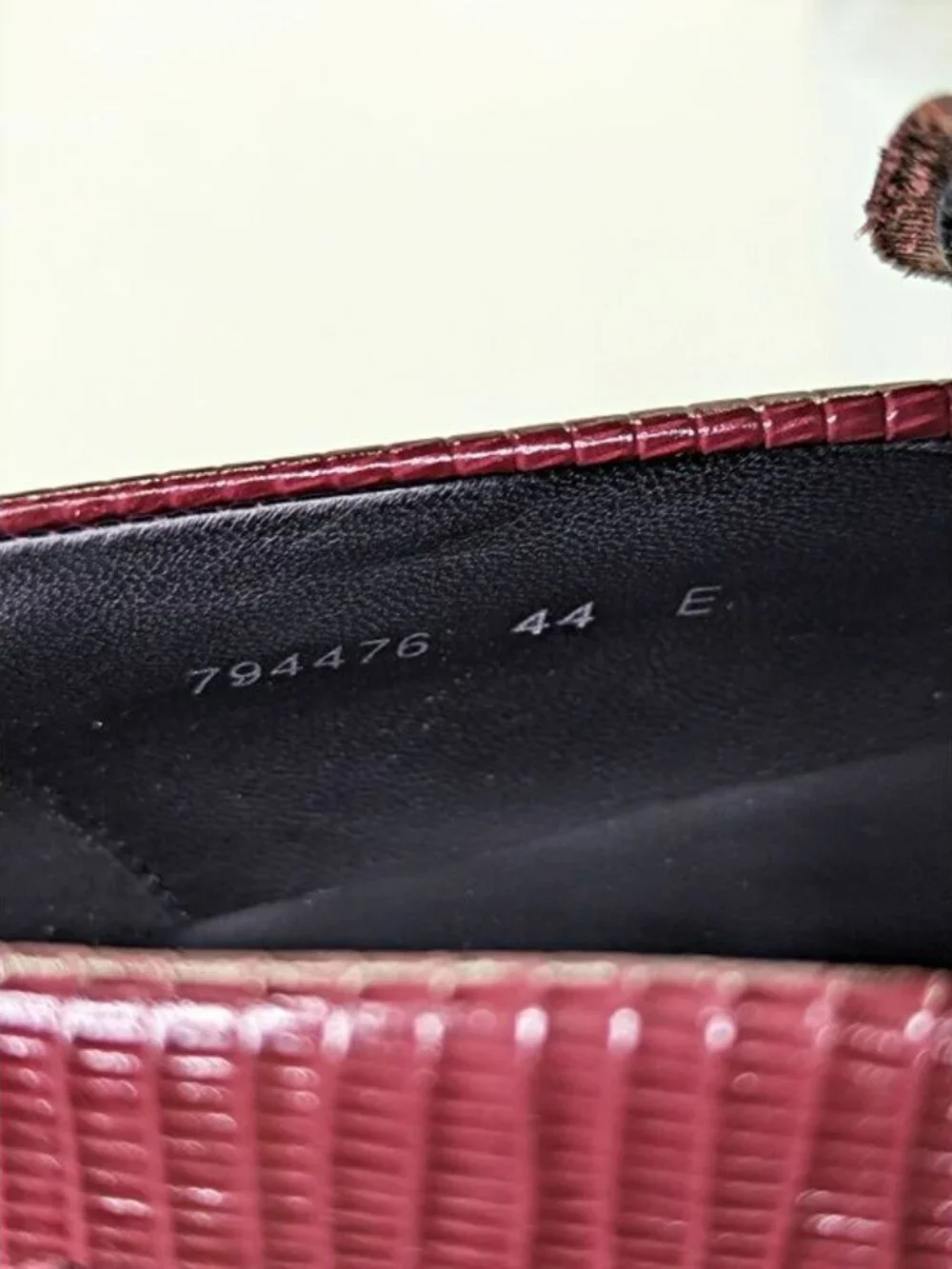 Alexander McQueen Men's Croc Embossed Apron Toe Loafers Size 44 (MSRP $990)